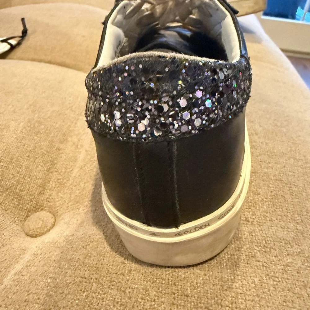 Golden Goose Black and Cream Star Sneakers - Picture 4 of 5